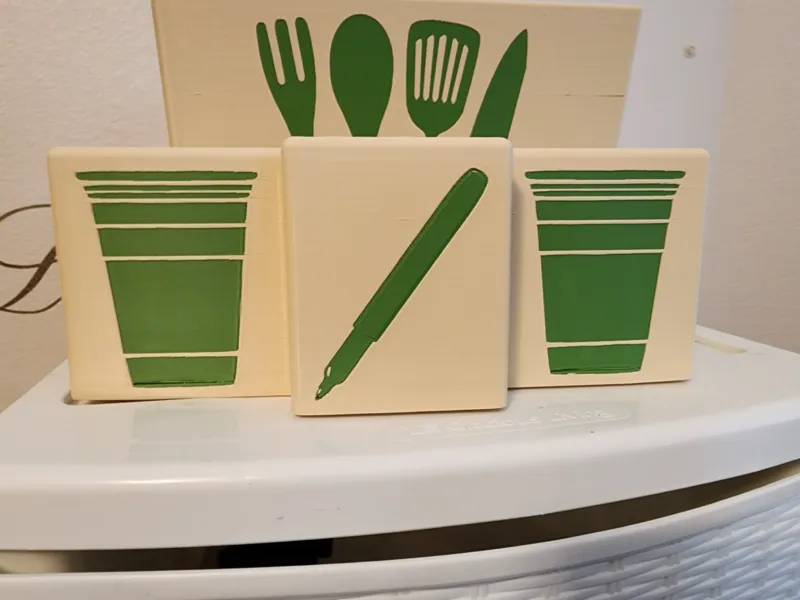 Disney Red solo Cup + sharpie Holder