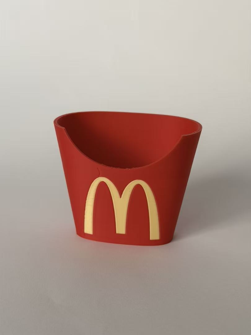 Miniatura 1 do modelo 3D 麦当当薯条拼豆笔套装（带收纳架，可悬挂）