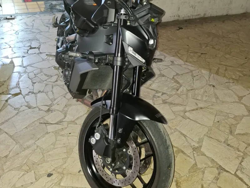 yamaha mt09 - tracer9  2024 - 2026 right mono 