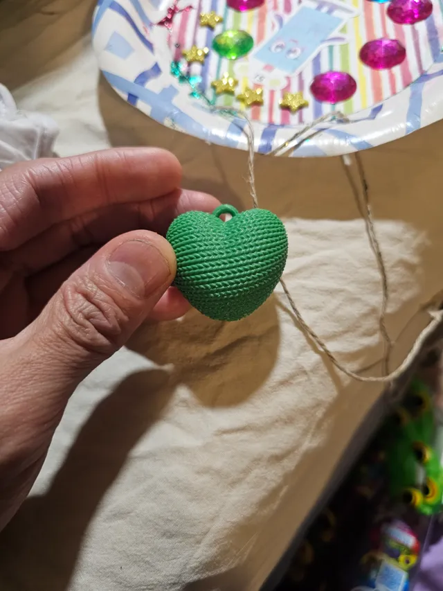 knit heart Valentines fidget Keychain earring