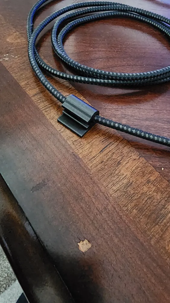 Small Cable String Small cable clip by Redevil1111 - MakerWorld