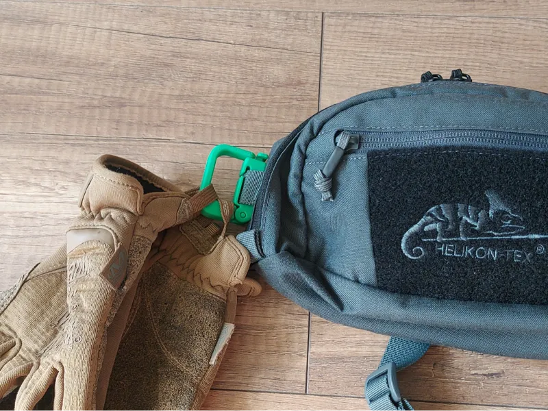 Molle Glove Clip