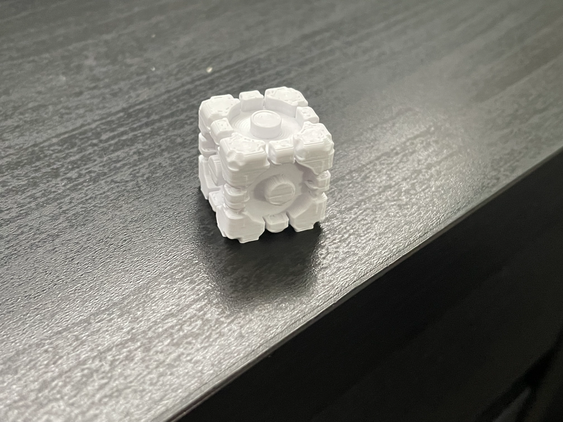 Aperture Laboratories Weighted Cube