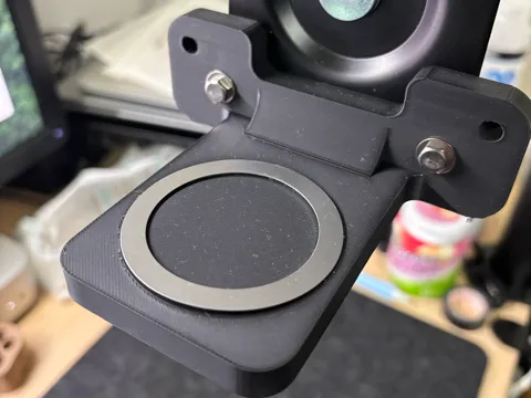 VESA-MagSafe stay