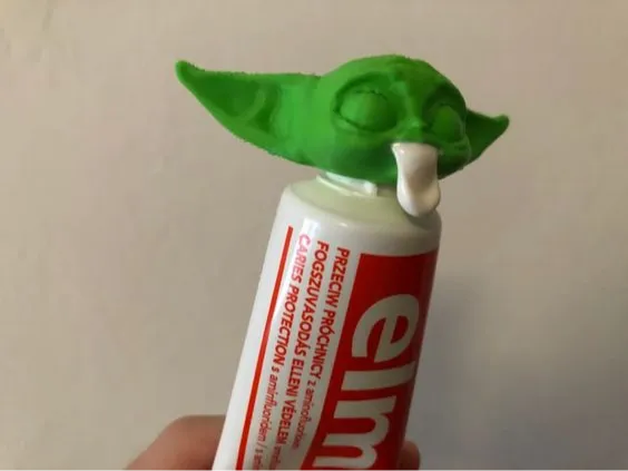 Toothpaste yoda 2-colors