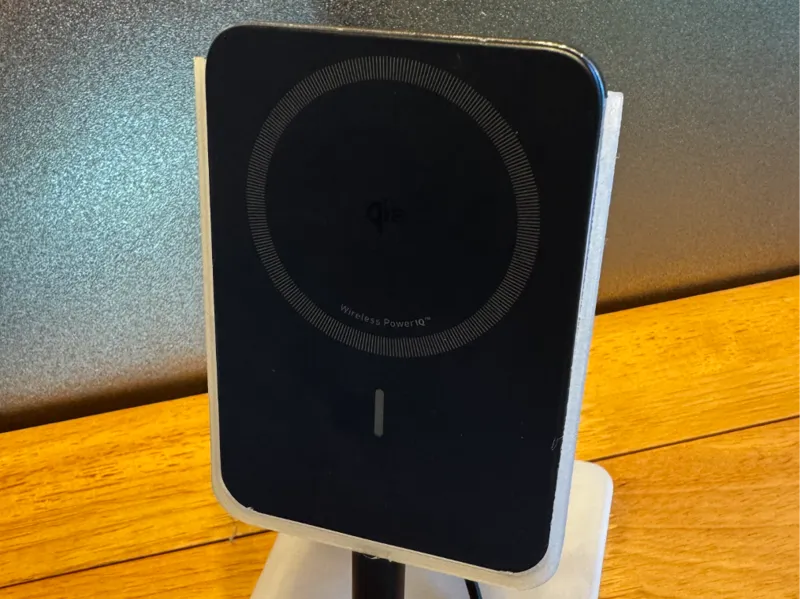 Anker Nano Powerbank Battery Stand (5K MagGo Slim)