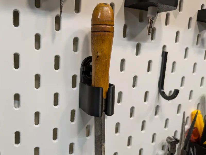 Skadis Single File Holder Locked