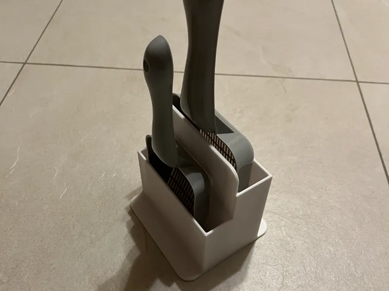 Duo cat shovel holder incl. brush holder