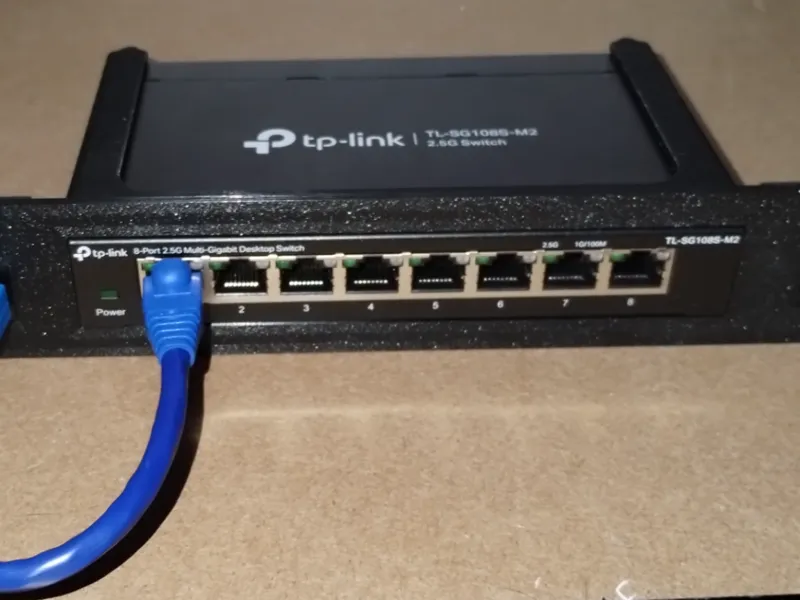TL-SG108S-M2 10" Rack Mount + Keystone/Ziptie