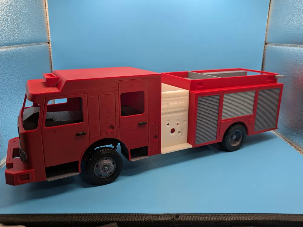 Toledo Fire Engine 7 (1/25 scale) - Free 3D Print Model - MakerWorld