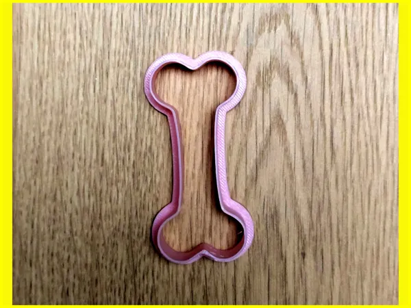 Emporte-pièce os pour biscuits et pâte à modeler