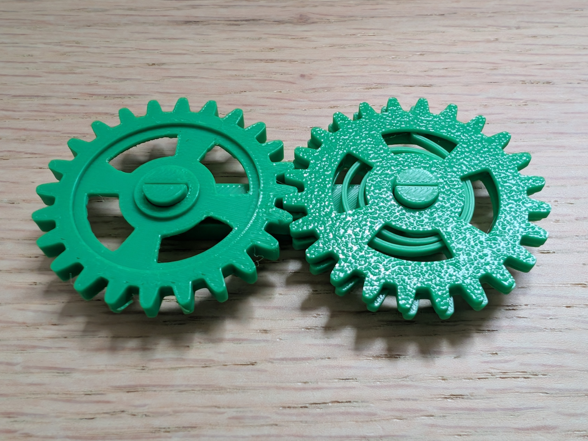 Backlash-less Gears