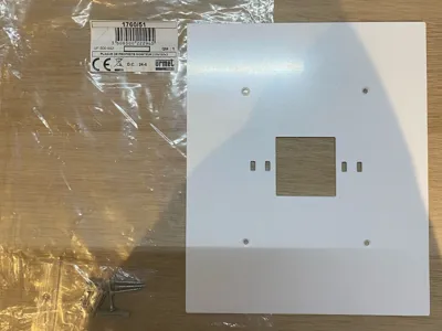 Clean plate for Urmet intercom