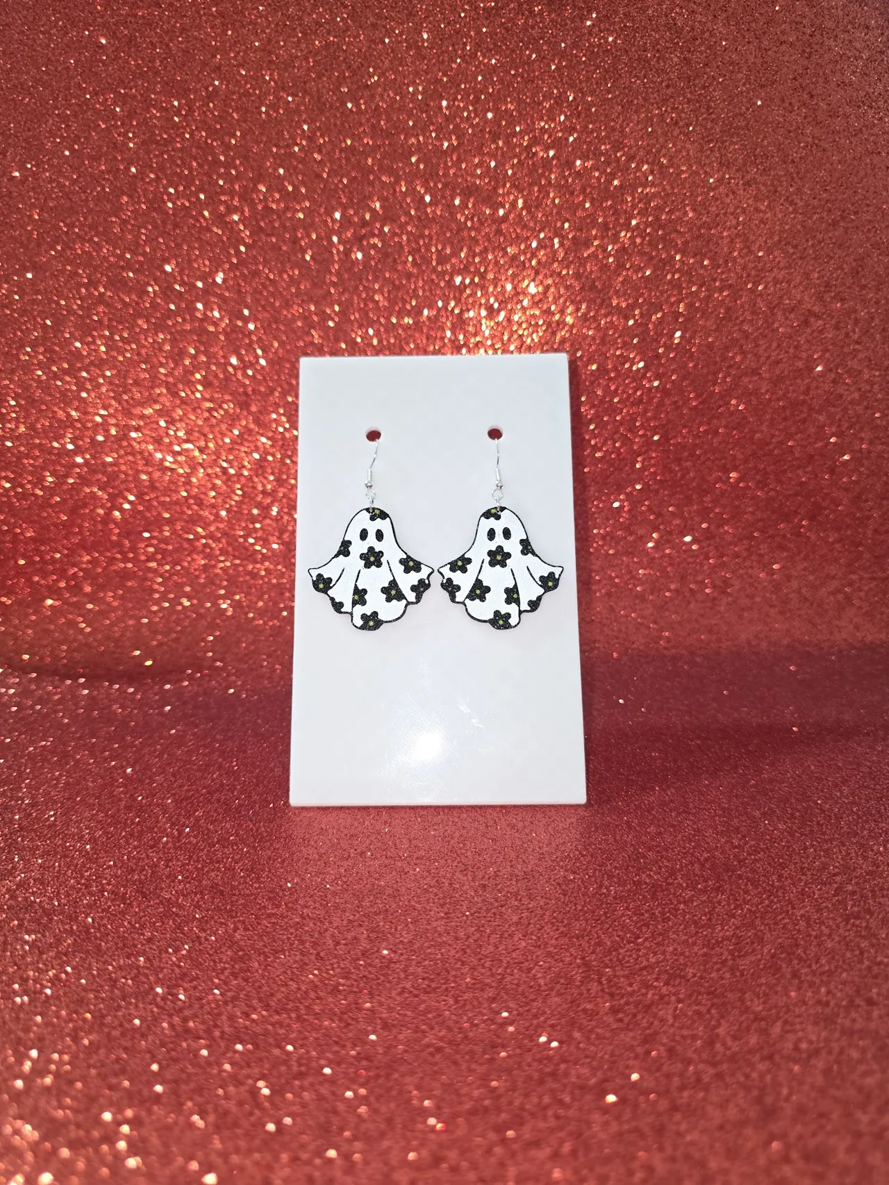 Floreal Ghost earrings view 2