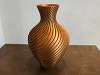Grand vase en spirale — photo 1