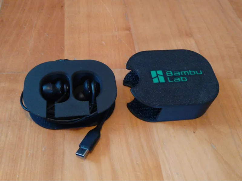 Headphone case with cover - Bambu Lab logo
