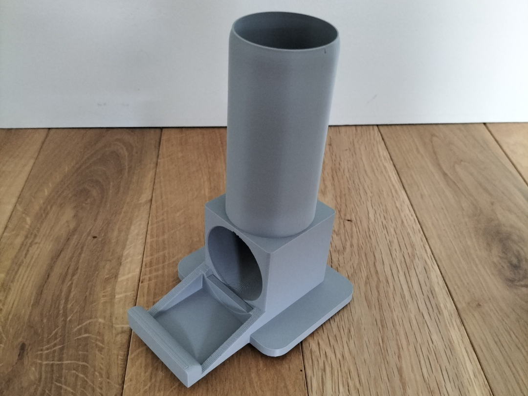 Compact Table Tennis Ball Holder
