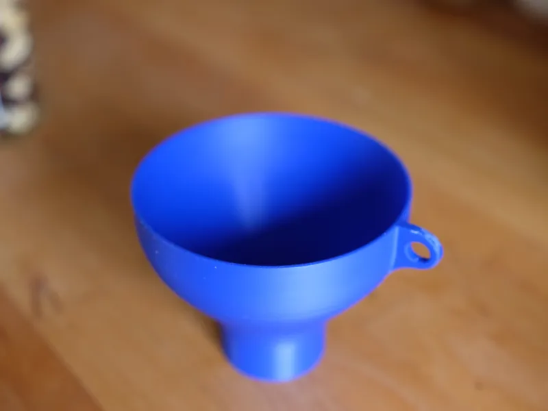 Funnel (42mm) for glass bottles (true fruits)