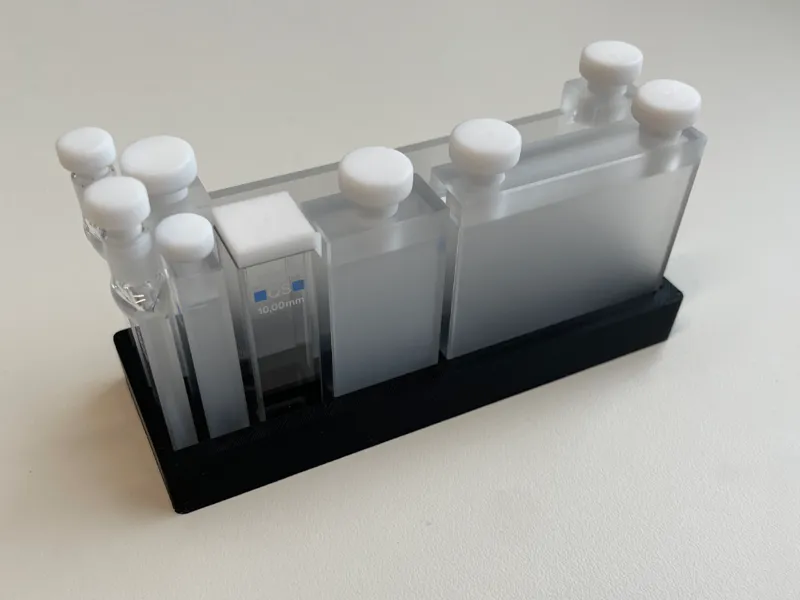 Glass Cuvette Holder for different cuvette sizes