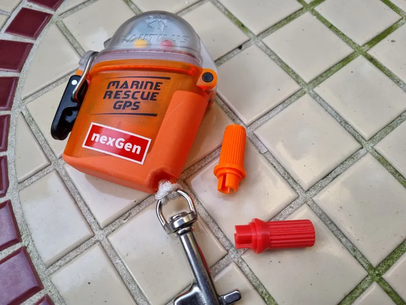 Antenna winder for Nautilus Marine Rescue GPS