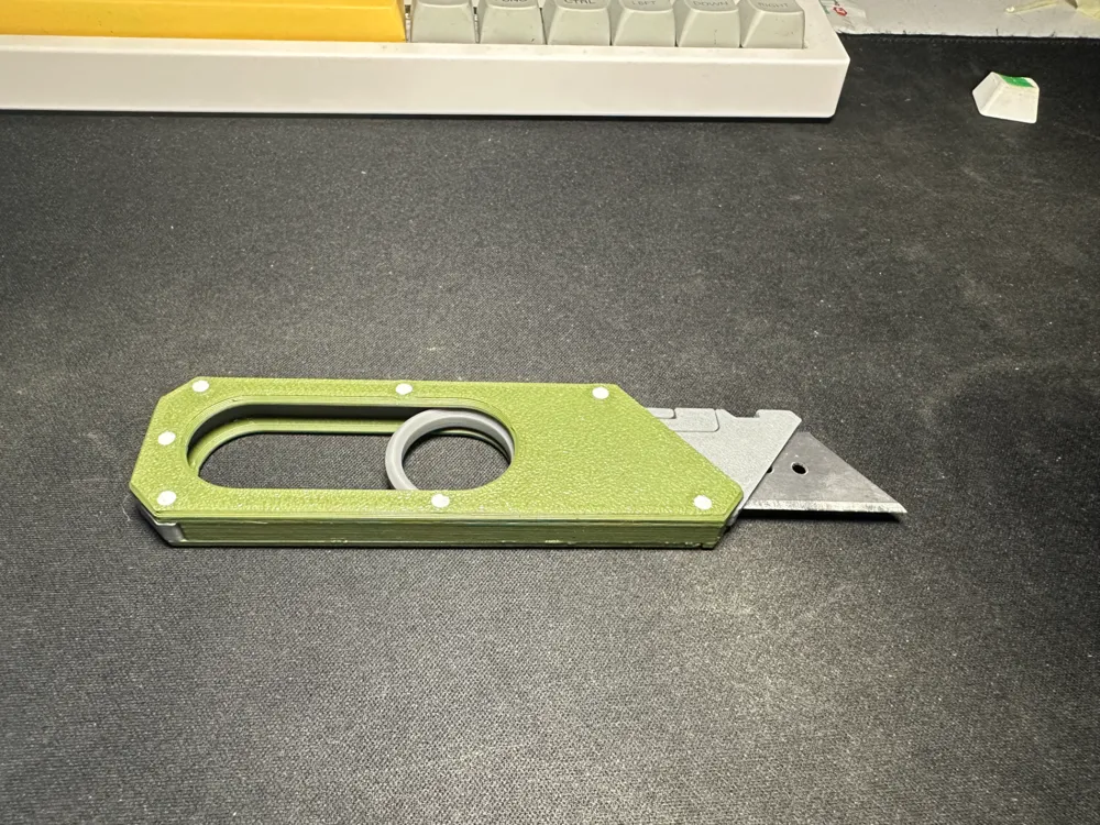 Maker cutter with bolts by ''FIX_DESIGN'' - MakerWorld