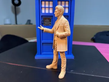 Figura decorativa: Conrad Clark – Doctor Who Figure 1:10 — vista de referencia 3