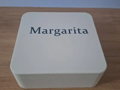 Cosmetic box