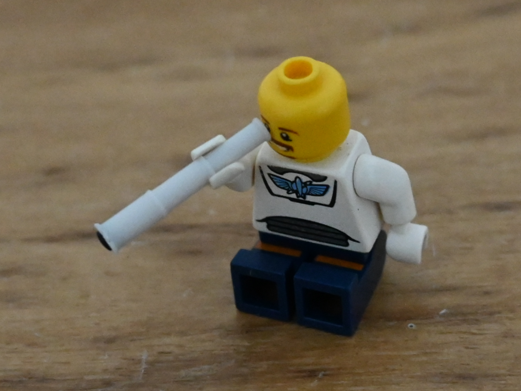Minifigure Handheld Telescope