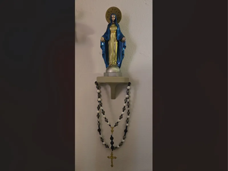 Statue and Wall Holder