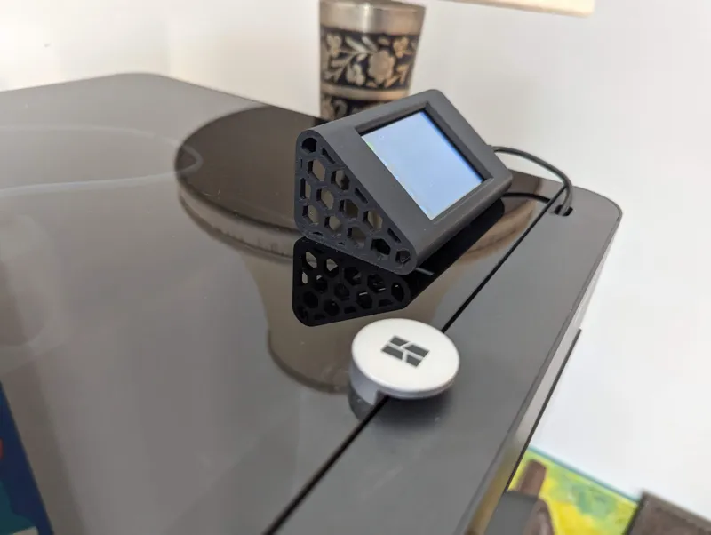 Xtouch or Nerd Miner Desk Stand