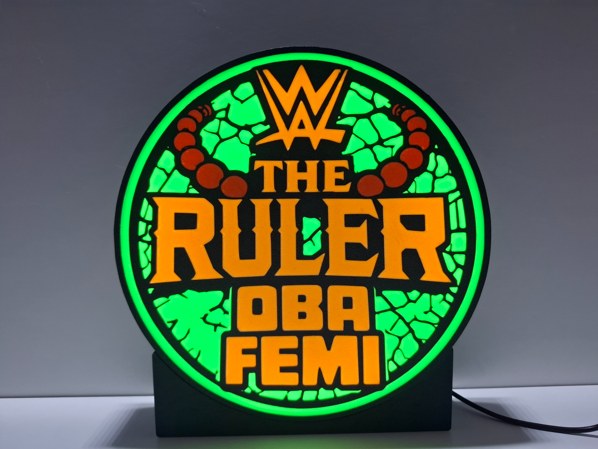 WWE „The Ruler of Femi“ LED-Lampe