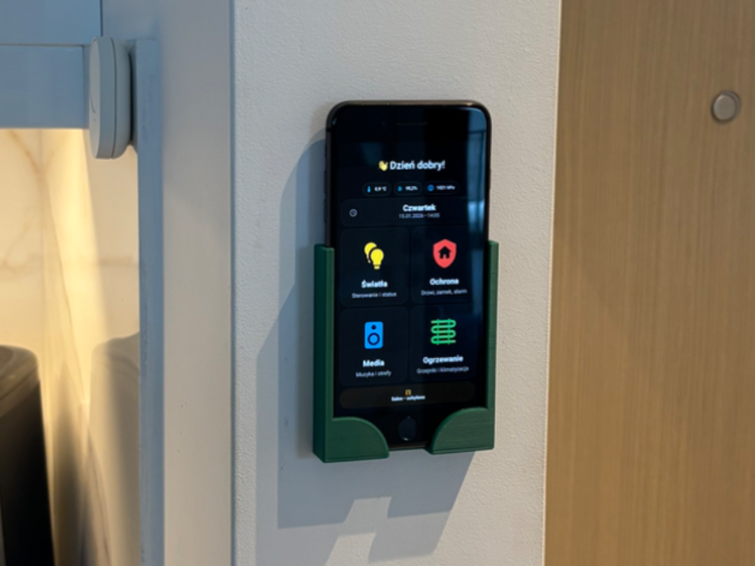 iPhone 8 Plus wall mount