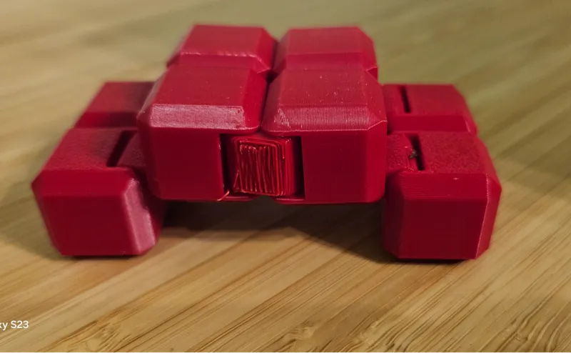 Infinity cube