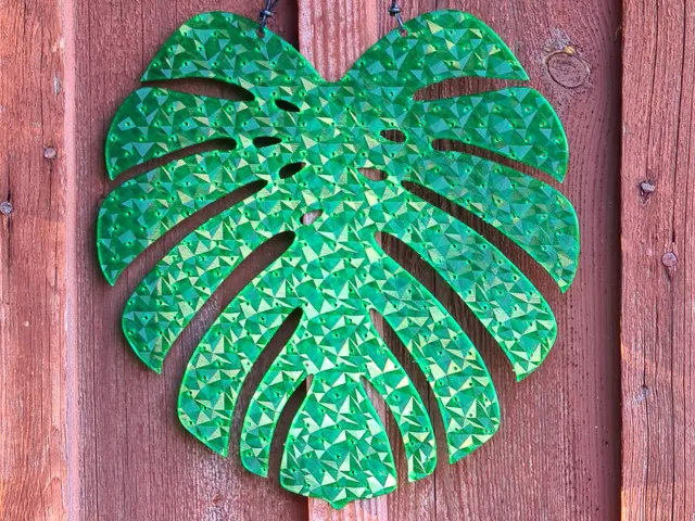 monstera leaf earring display rack