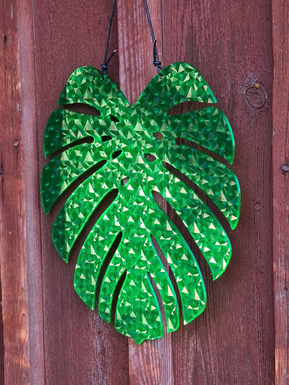 monstera leaf earring display rack view 4