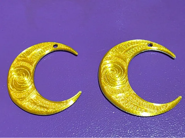 Pendientes de media luna