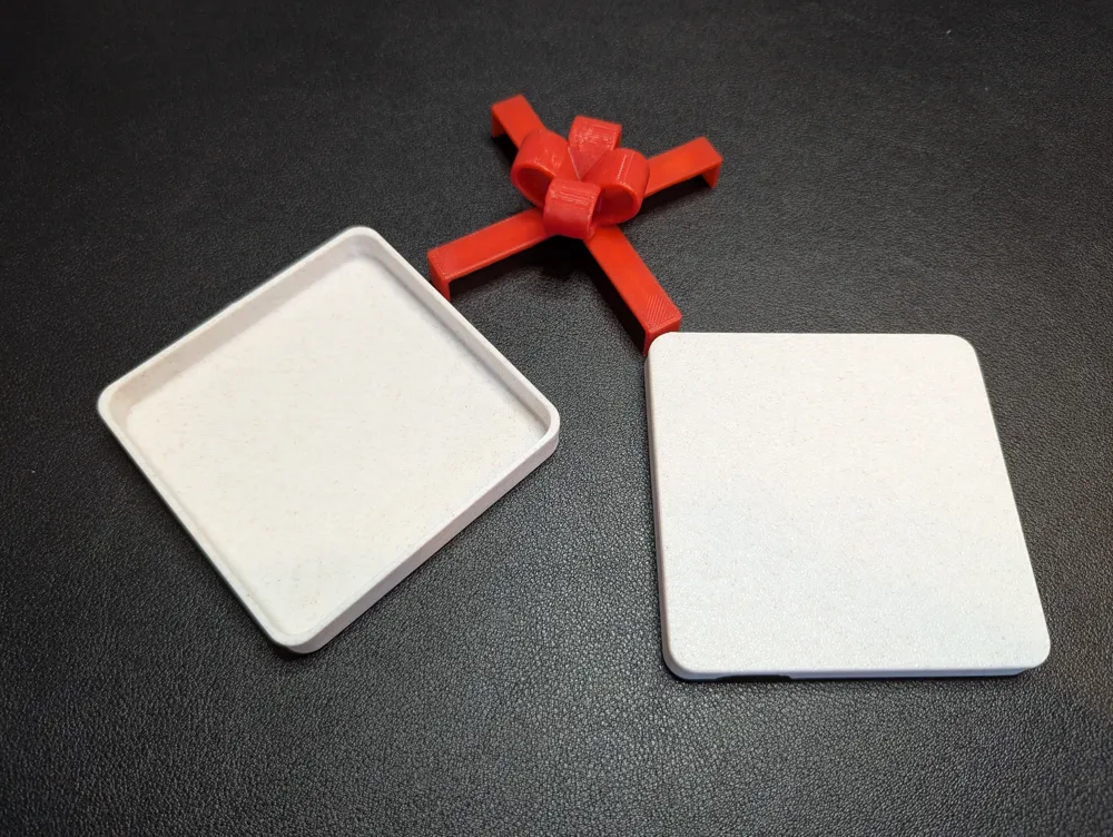 Low profile gift box with a ribbon by Matios21 MakerWorld: Download ...