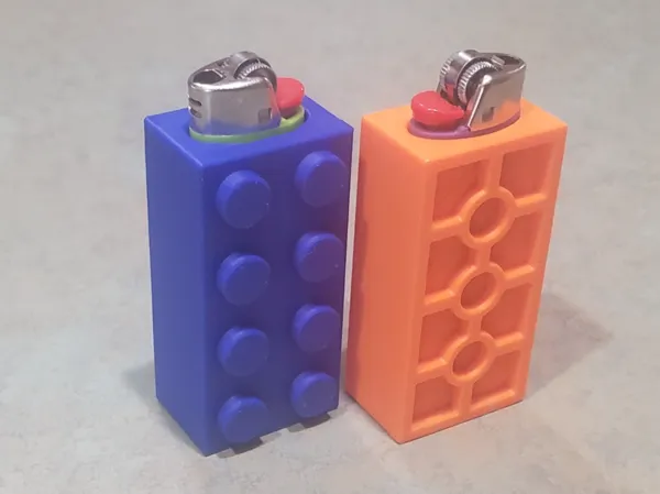 Étui brique pour briquet Bic