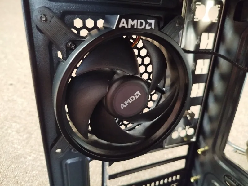 AMD Wraith Fan to PC case fan 120mm 