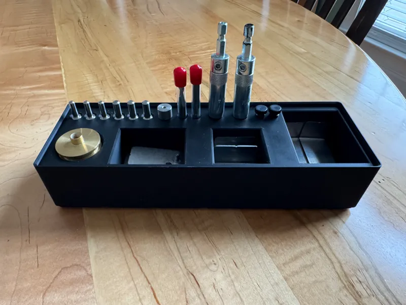 Woodpecker Shelf pin component bin