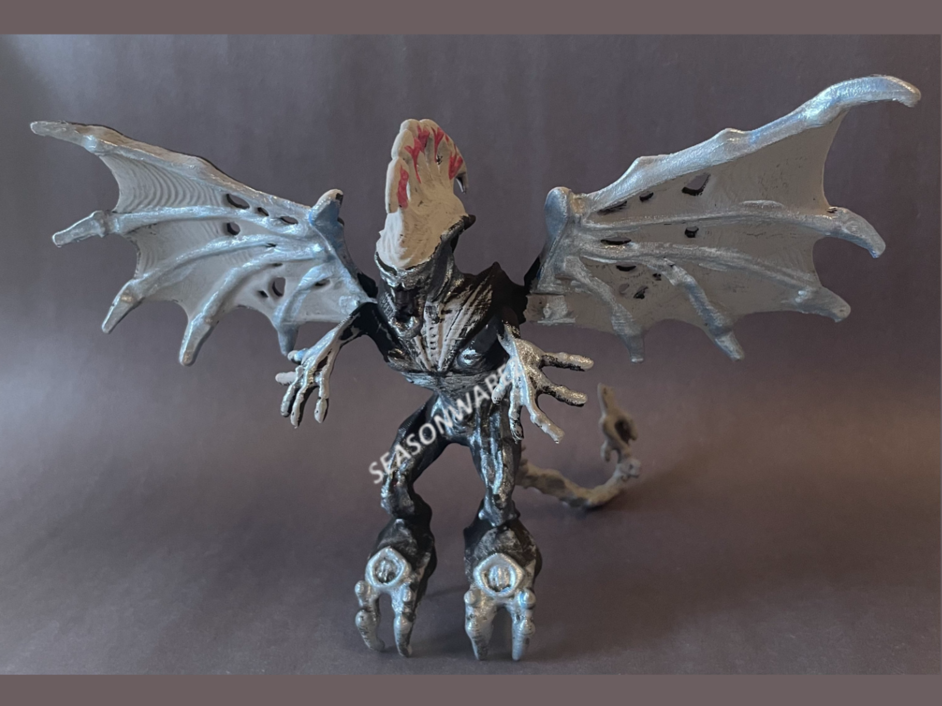 Flying Alien Queen - Xenomorph Vintage Toy