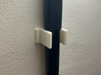 Broom handle wall mount (Wandhalterung für Besen)