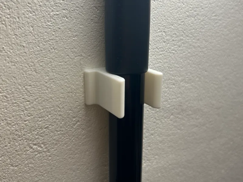 Broom handle wall mount (Wandhalterung für Besen)