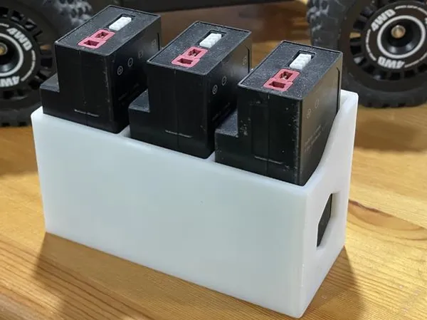 https://makerworld.bblmw.com/makerworld/model/USfe72df9f75d420/design/2025-04-20_97fd472f425b08.jpg