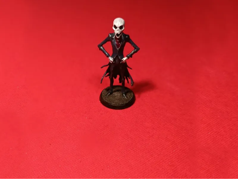 D&D Skeleton Miniature 32/28mm - Elegant Tuxedo