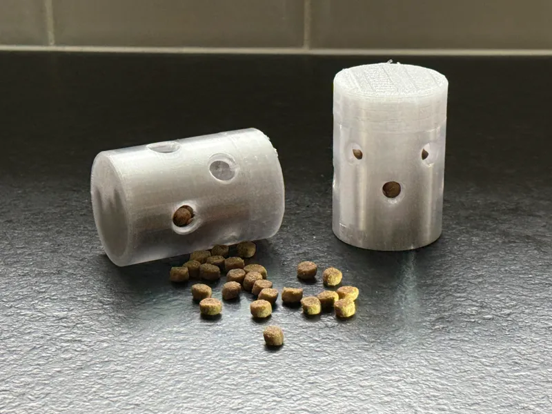 Slow Feeder Toy (different sizes)