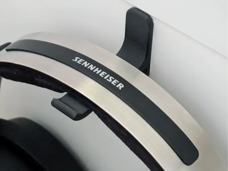 Minimalist Headphone Holder / Hanger