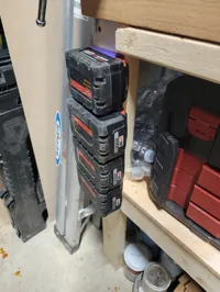 Rack modulaire pour batteries Milwaukee M18 (remix) — photo 2