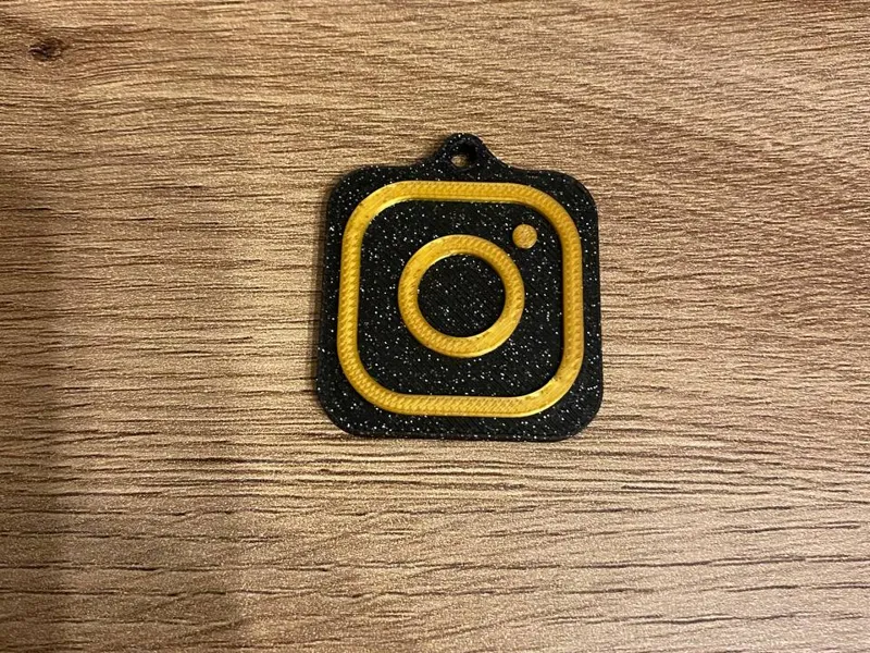 NFC keychain Instagram