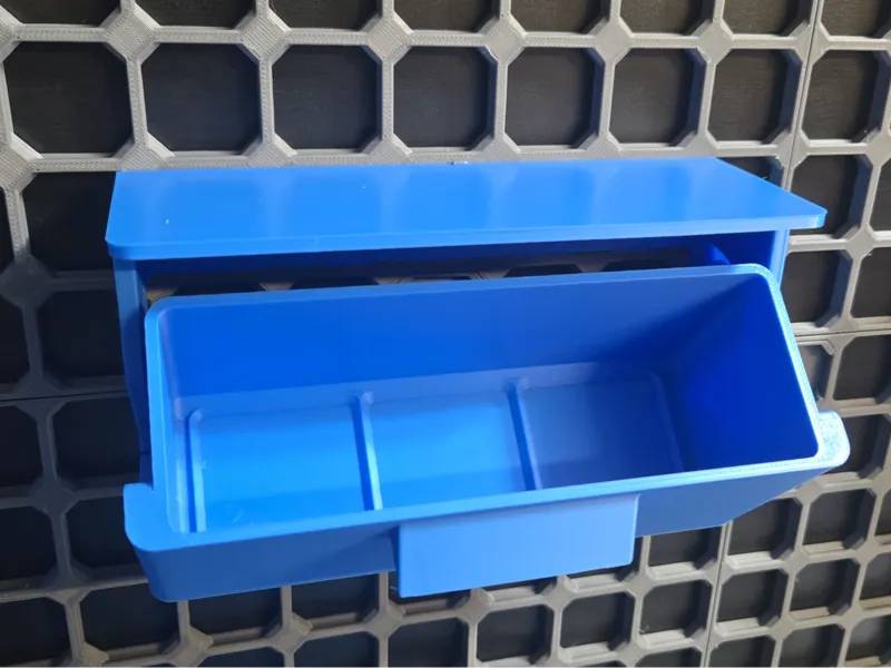 Tilted Drawer for OpenGrid (Gridfinity 1x3)